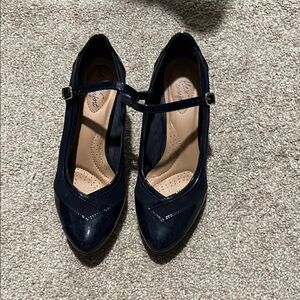 Elegant Navy Mary Jane Heels